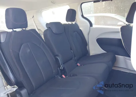 2020 Chrysler Pacifica Touring from USA, damaged, VIN 2C4RC1FG4LR135808